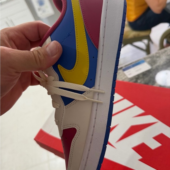 Nike Court Borough Low 7 youth 8.5 women’s - Picture 3 of 5